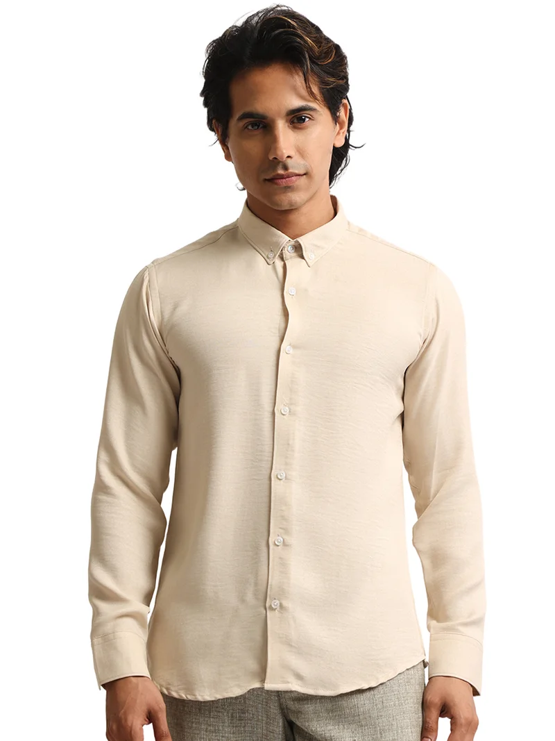 مانياك Maniac Mens Solid collared Neck Full Sleeve Super Twill Fabric Beige Shirt